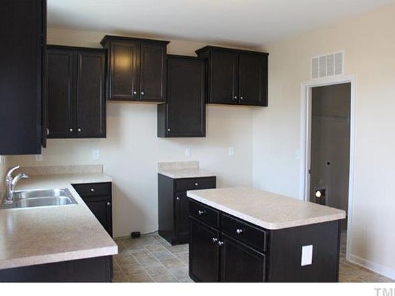2nd image of 3225 Perrin Dr