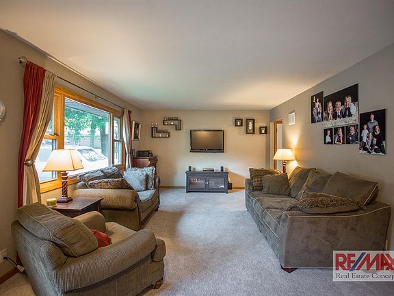 3rd image of 2731 Austin Dr