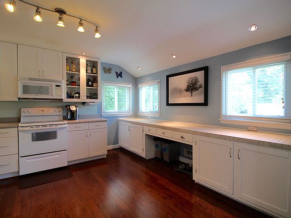 Large kitchen