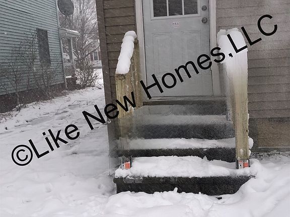 2nd image of 3702 Whitney Ave