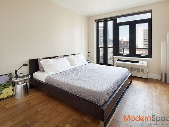 5th image of 4734 11th St #501