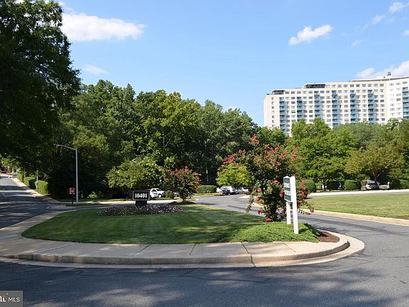 2nd image of 10401 Grosvenor Pl APT 1615