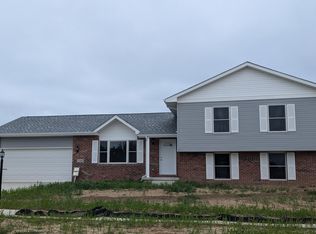 7586 Lafayette Pl, Lowell, IN 46356