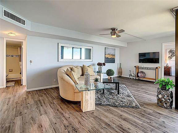 4th image of 5505 Puerta Del Sol Blvd S #421