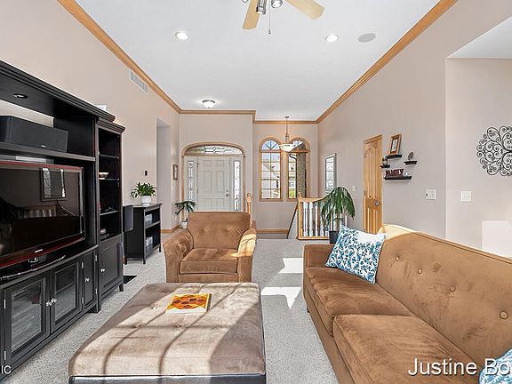 2nd image of 2576 Marfield Dr SW