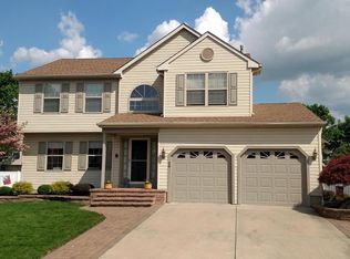 24 Hewlings Dr, Marlton, NJ 08053