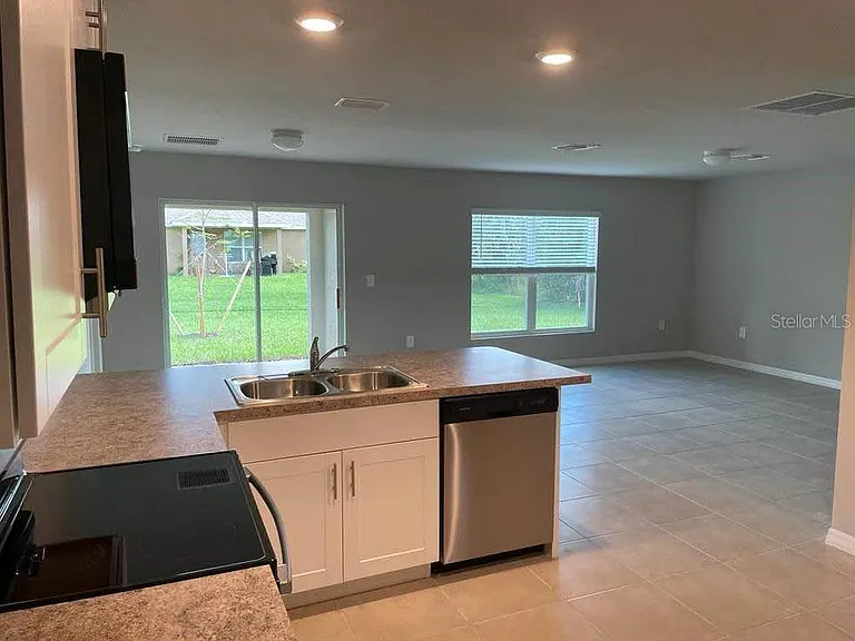 456 Macarthur Dr — Photo 15