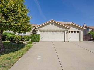 145 Singer Ln, Folsom, CA 95630