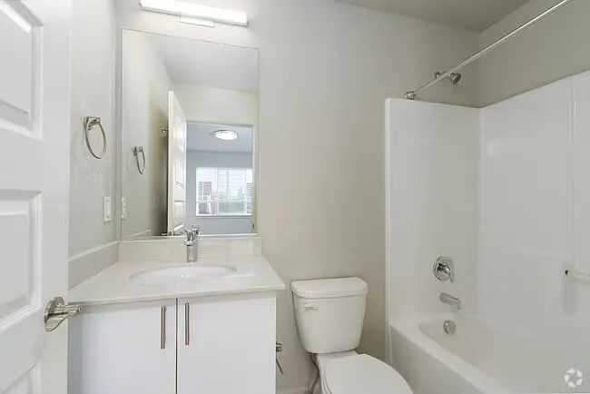 10652 N May Ln — Photo 17