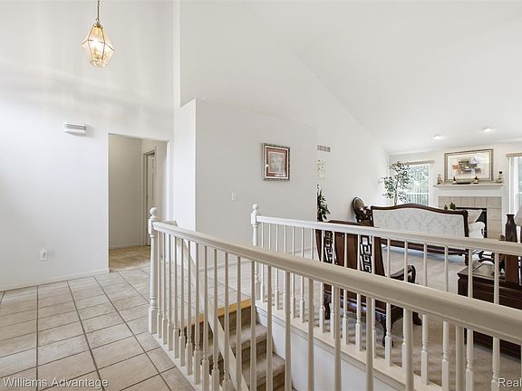 4th image of 40781 Lenox Park Dr