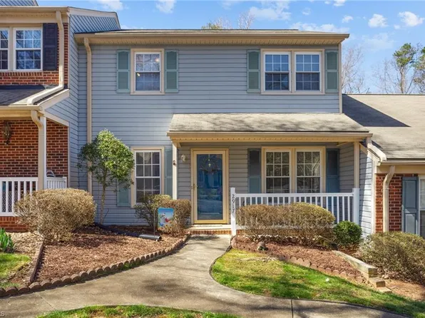 2917 Windy Ridge Dr, Winston Salem, NC 27127