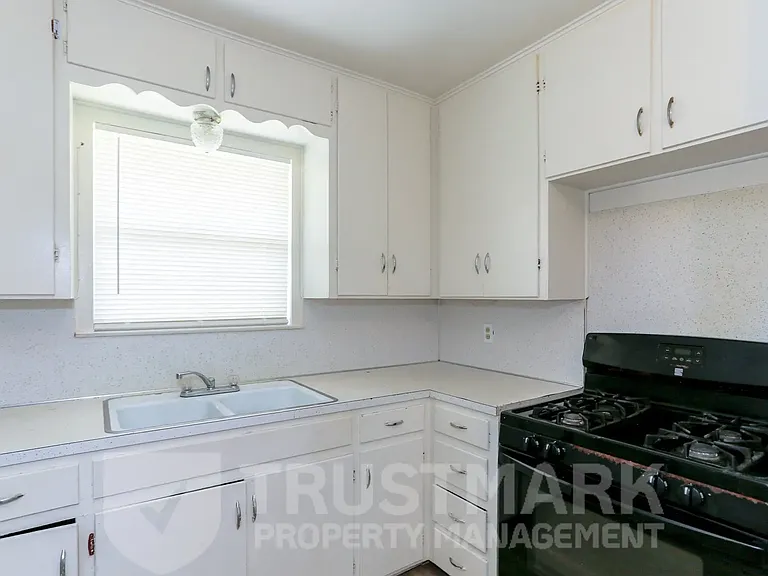 507 Adams Ave #A — Photo 11