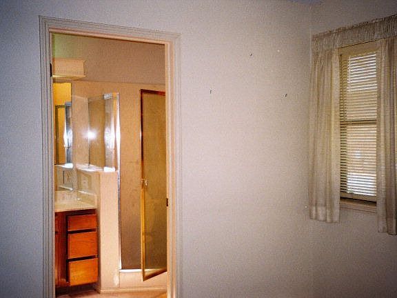 3rd image of 4133 Carnation Ave