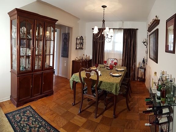 3rd image of 37 N Wildwood Dr