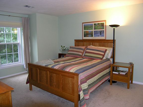 Master Suite with WIC & Private Bath!
