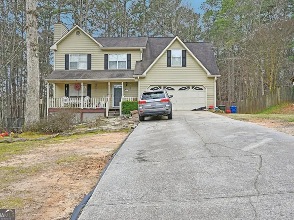 2200 Emerald Dr, Loganville, GA 30052