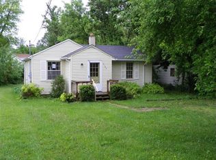 3193 E Hemphill Rd, Burton, MI 48529