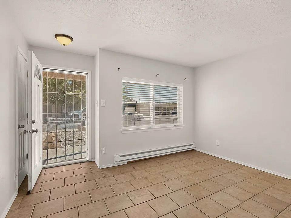 5013 Argus Ave NW #1