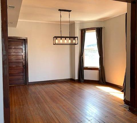 2nd image of 2341 W Dickens Ave