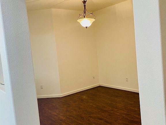 Formal Dining