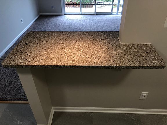 4th image of 9351 Glenwood St APT 7
