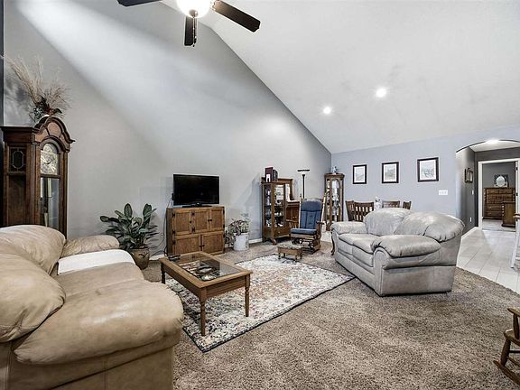 5th image of 4447 Quail Trail Dr