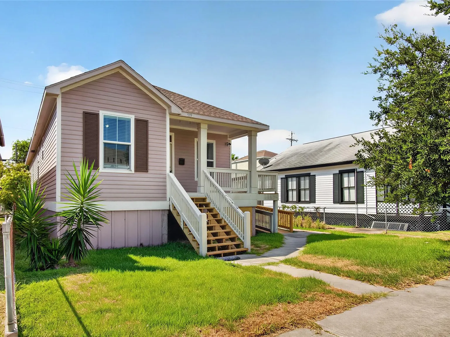 4 bed, 2.0 bath, 1421 sqft, $2,800 — Photo 3