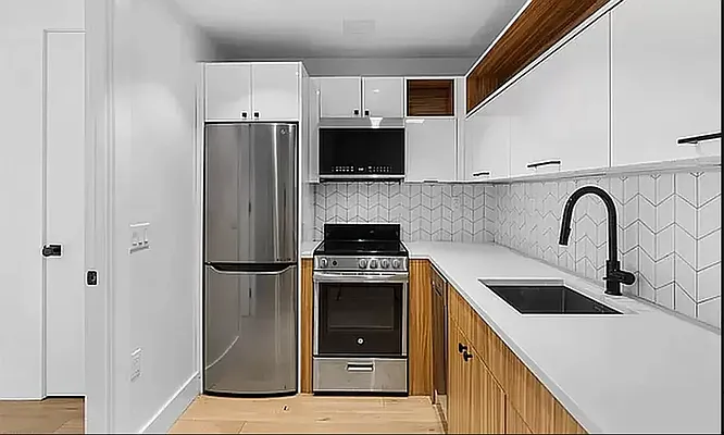 Rented by REAL New York | media 16