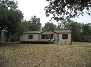 40 Cherokee Trl, Lockhart, TX 78644