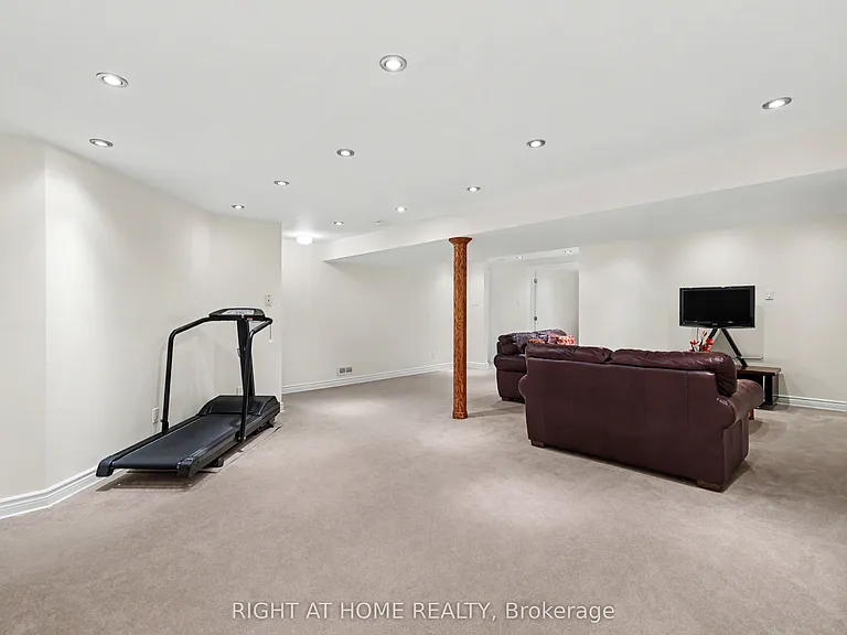 54 Fieldcrest Ave — Photo 25