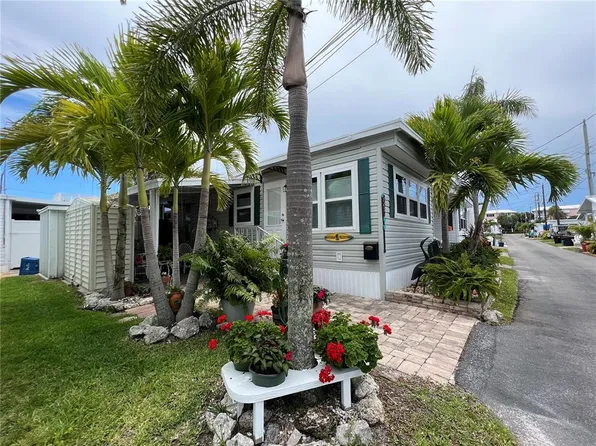 2601 Gulf Dr N Lot 425, Bradenton Beach, FL 34217