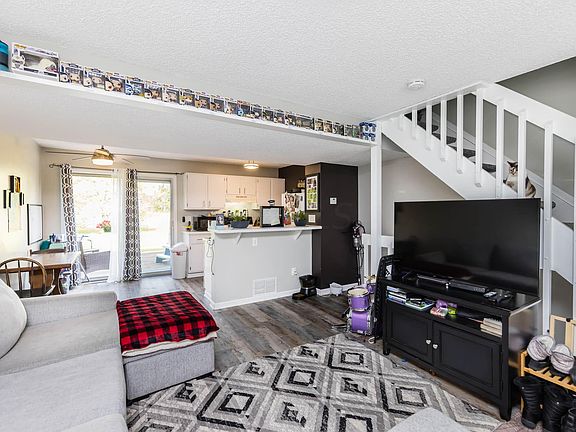 5th image of 5185 Singleton Dr #47C