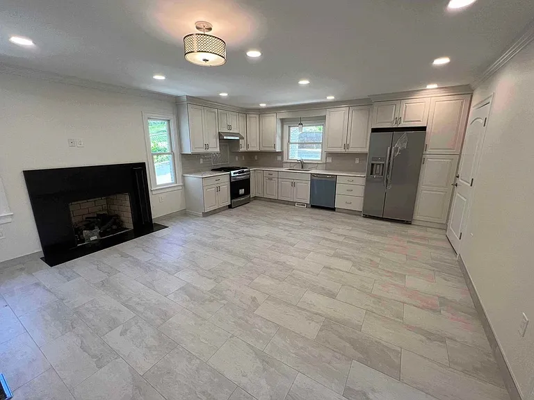 570 Proctor Ave #1 — Photo 2