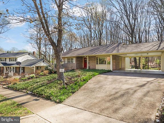 2nd image of 3805 Shelley Ln