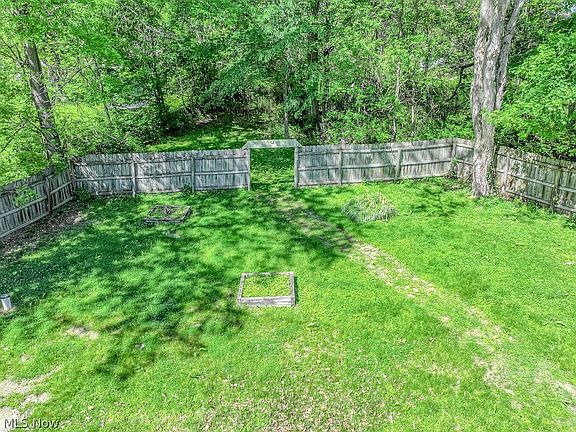 4th image of 18392 Mill Rd