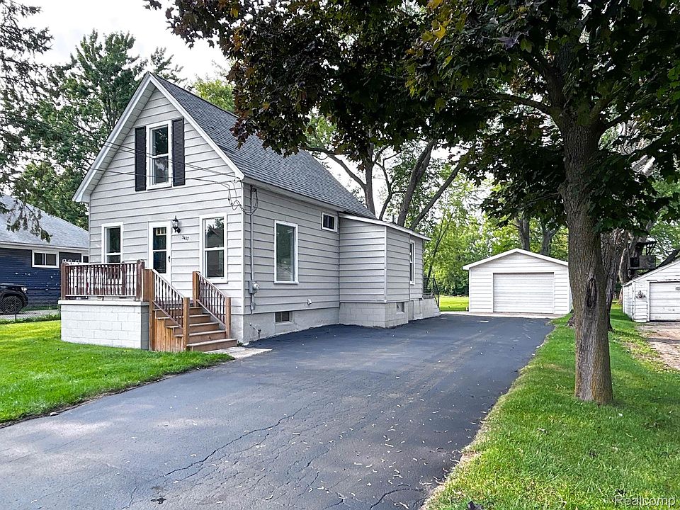 1st image of 3427 Byers St