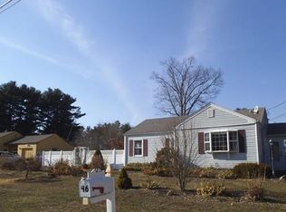 46 Willowbrook Dr, Springfield, MA 01129