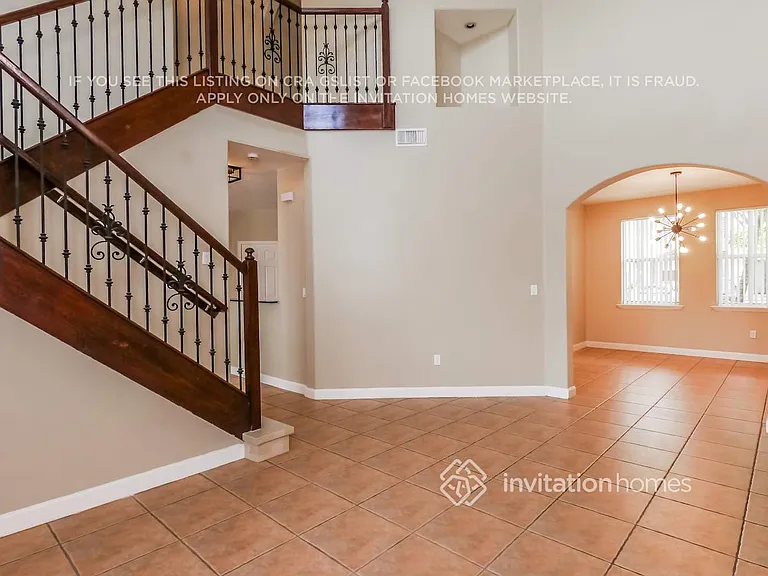 11043 NW 48th Ln — Photo 5