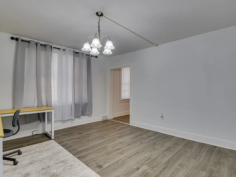 714 Hickman Rd — Photo 17