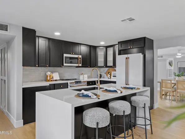 3468 E VOLTAIRE Drive, Phoenix, AZ 85032