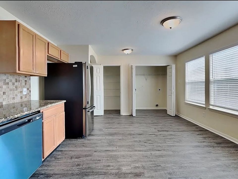 1st image of 6423 Mountain Pines Ln #1