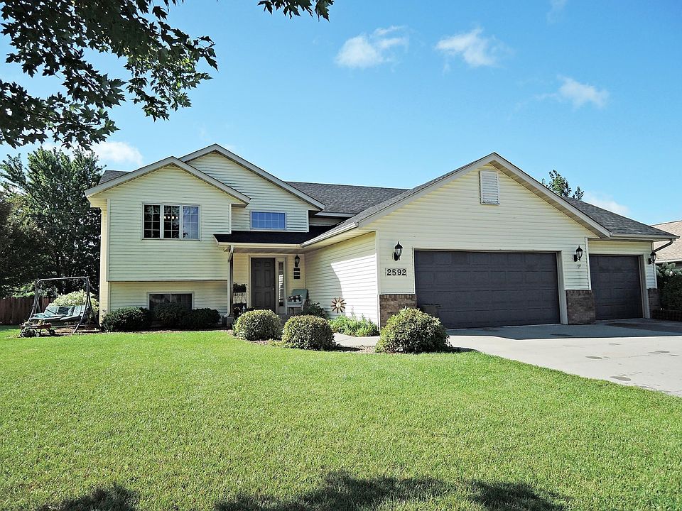 1st image of 2592 Mossy Creek Dr NE