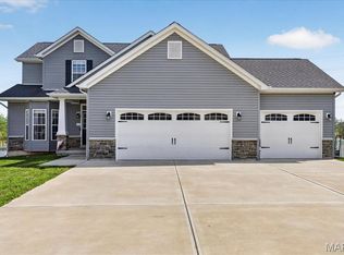 10 Caboose Ct, Troy, MO 63379