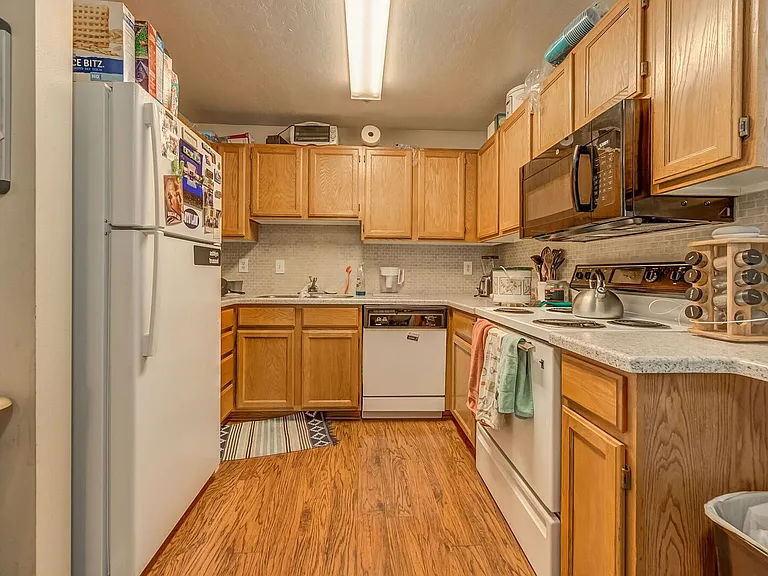 851 N 50 E #230 — Photo 2