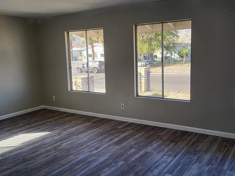 664 Palo Verde Dr — Photo 8