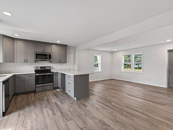3rd image of 9289 Gates Rd