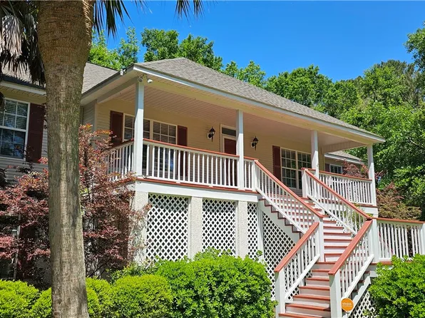 212 Stillwater Dr, Brunswick, GA 31525