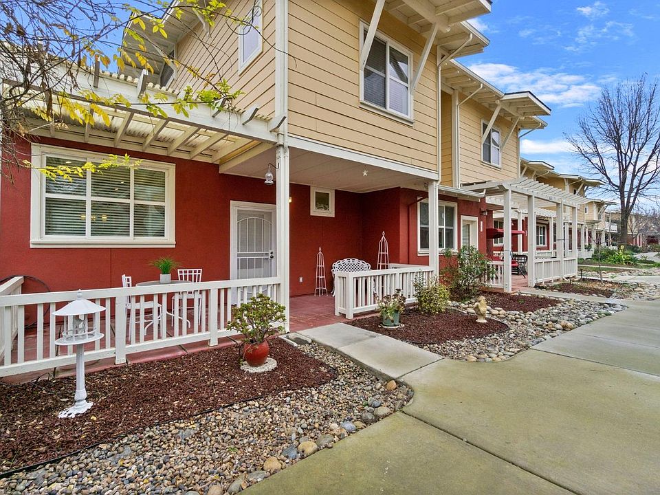 1st image of 2658 E Alluvial Ave APT 101