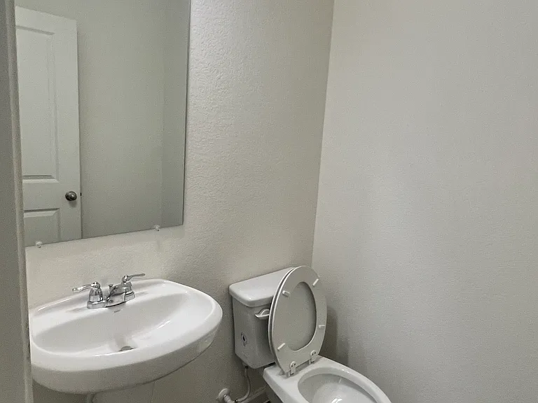 10320 Holycross Ln — Photo 12