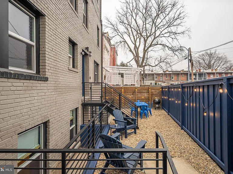 216 T St NW — Photo 22